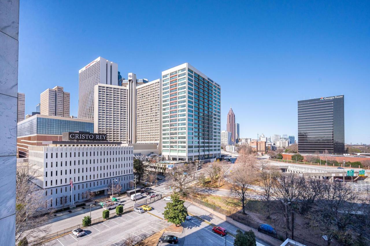 Heart Of Downtown! 2b1b! Onsite Parking! Lm1k1q1t *