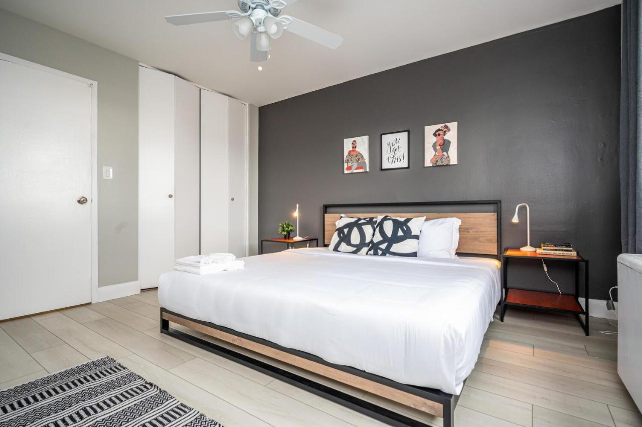 Heart Of Downtown! 2b1b! Onsite Parking! Lm1k1q1t Apartment