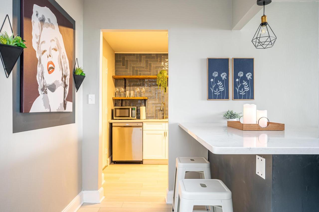 Heart Of Downtown! 2b1b! Onsite Parking! Lm1k1q1t Apartment *